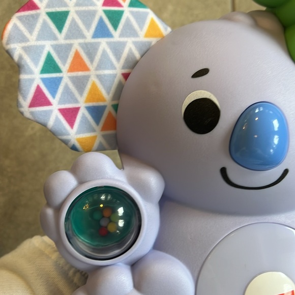 Fisher-Price Linkimals Counting Koala Toy with Music & Lights - Picture 7 of 7